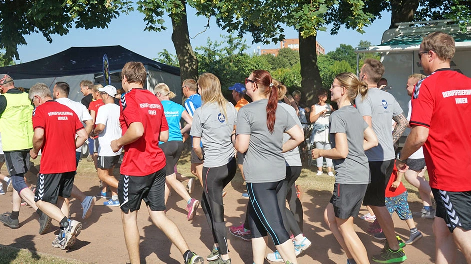 24h-Jubiläums-Lauf: Das MK-Team läuft für einen guten Zweck